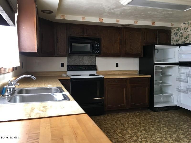 45 Upland Road Pittsfield, MA 01201 - Photo 22 of 34 IMG_6164