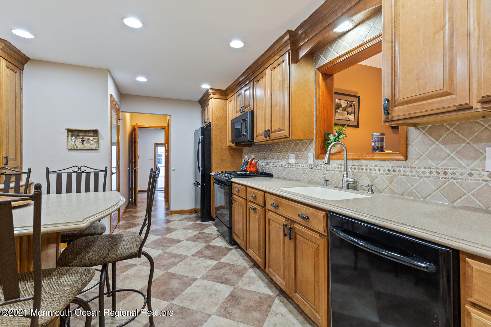 60 Hopkins Road New Egypt, NJ 08533 - Photo 11 of 46 012_11kitchen