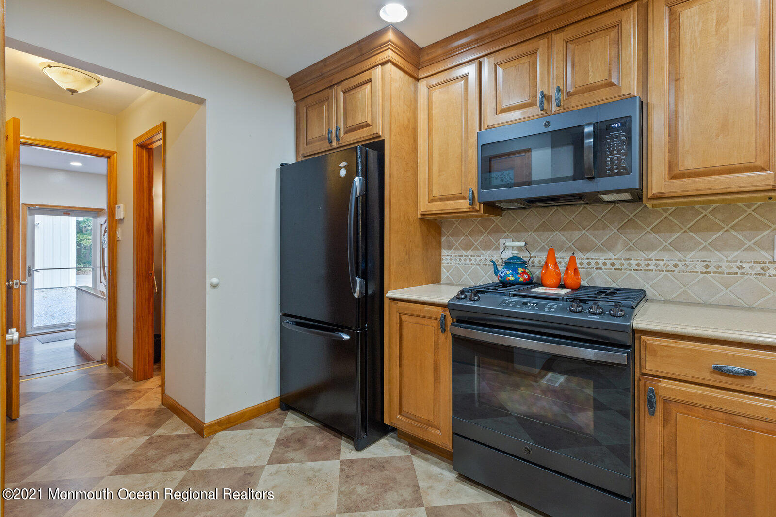 60 Hopkins Road New Egypt, NJ 08533 - Photo 14 of 46 015_14kitchen