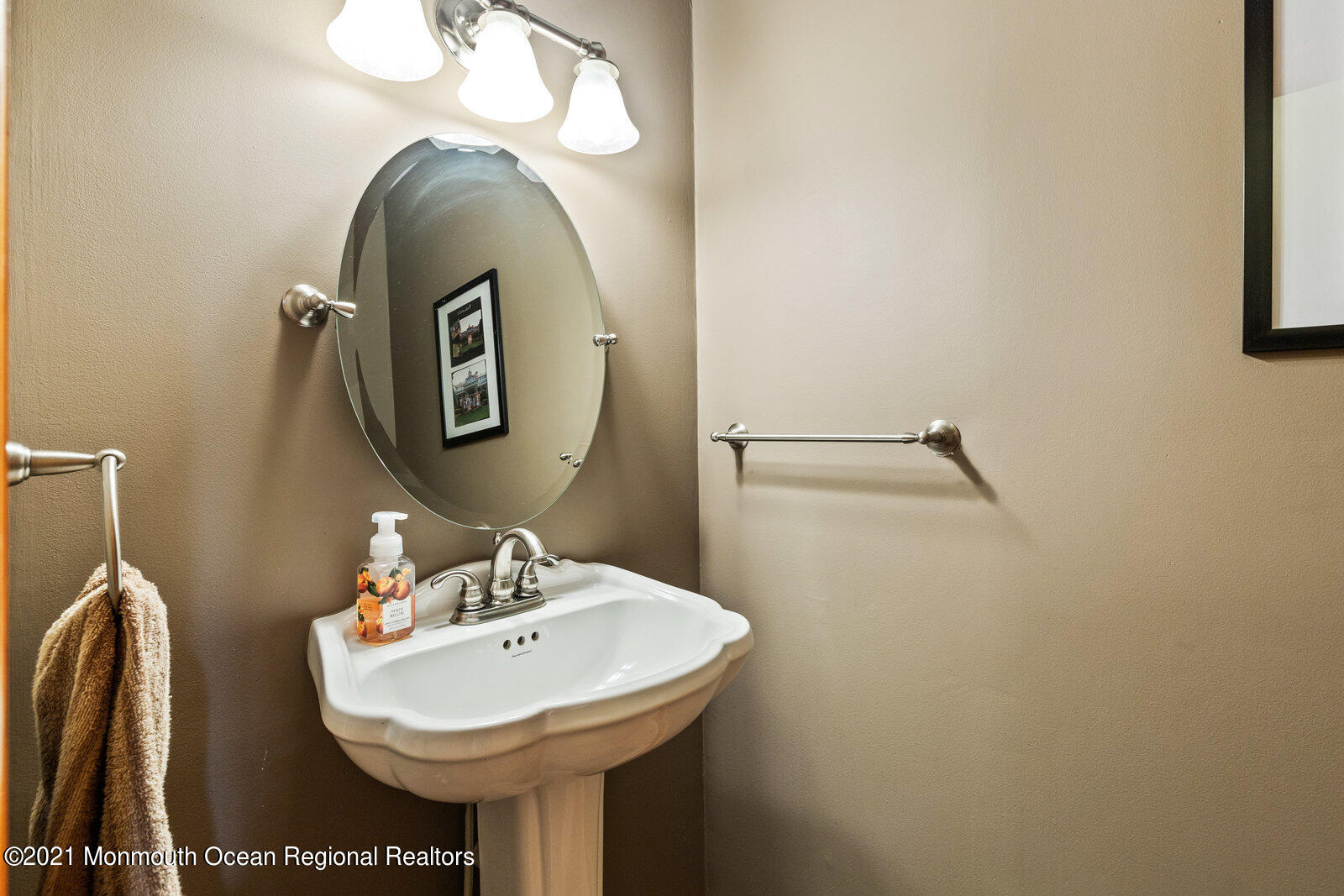 60 Hopkins Road New Egypt, NJ 08533 - Photo 23 of 46 024_23bathroom