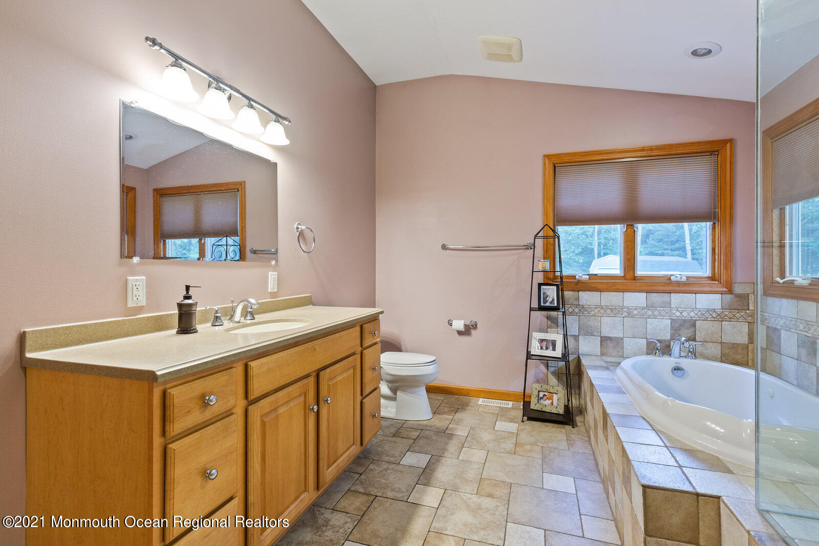 60 Hopkins Road New Egypt, NJ 08533 - Photo 31 of 46 032_31bathroom