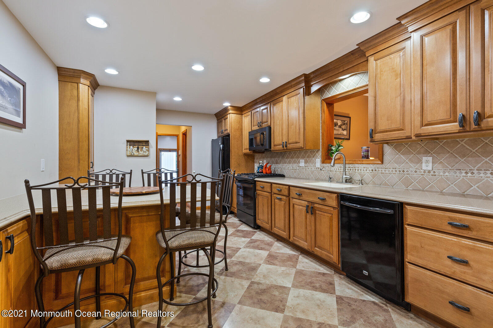 60 Hopkins Road New Egypt, NJ 08533 - Photo 9 of 46 010_09kitchen