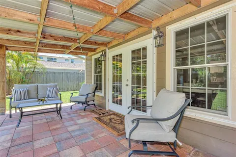 $2,500,000 | 1894 Loma Linda Street, Sarasota, FL 34239