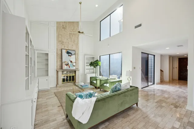 a view of a back yard of the house