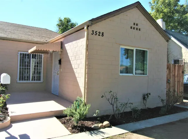 $360,000 | 3528 East Lowe Avenue, Fresno, CA 93702