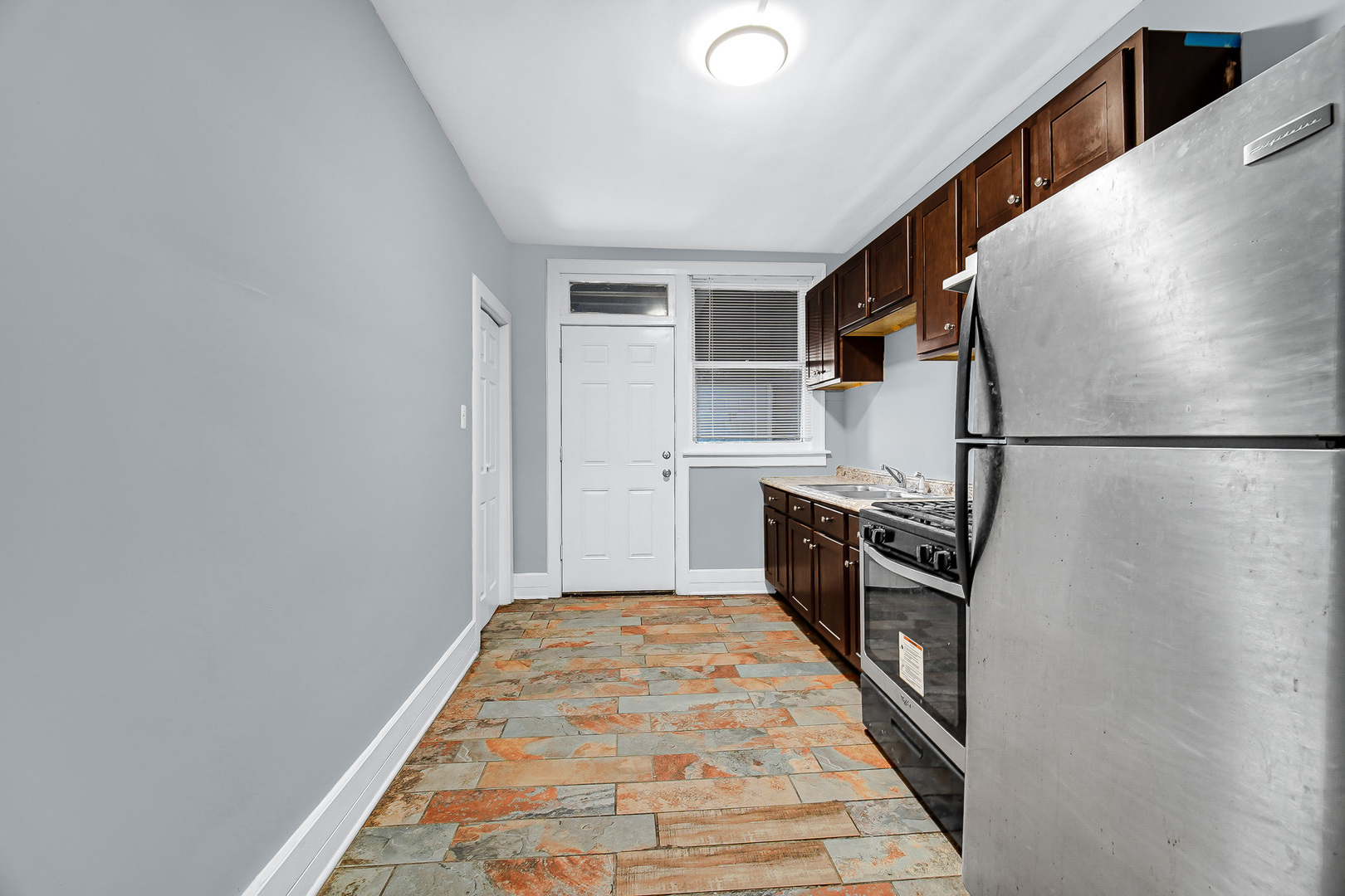 7010 South Morgan Street Chicago, IL 60621 - Photo 10 of 21