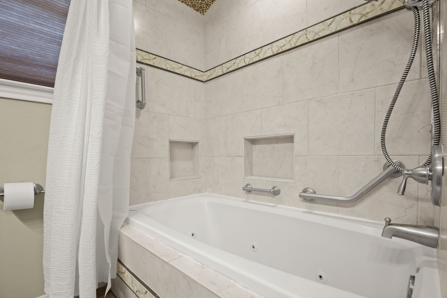 1317 East Zipp Road New Braunfels, TX 78130 - Photo 12 of 40