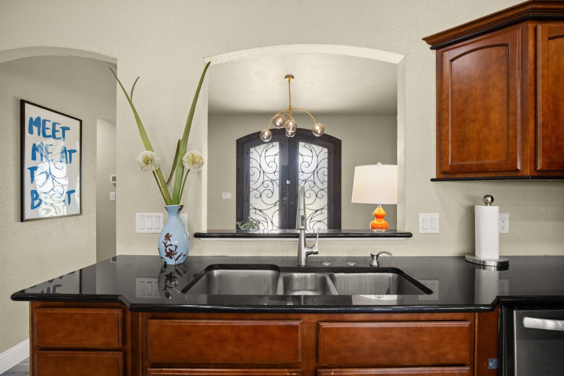 1317 East Zipp Road New Braunfels, TX 78130 - Photo 25 of 40