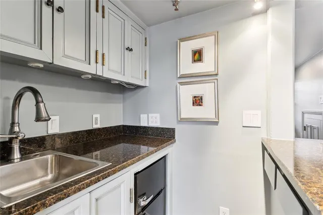 $10,000 | 811 Burgundy Street, New Orleans, LA 70116