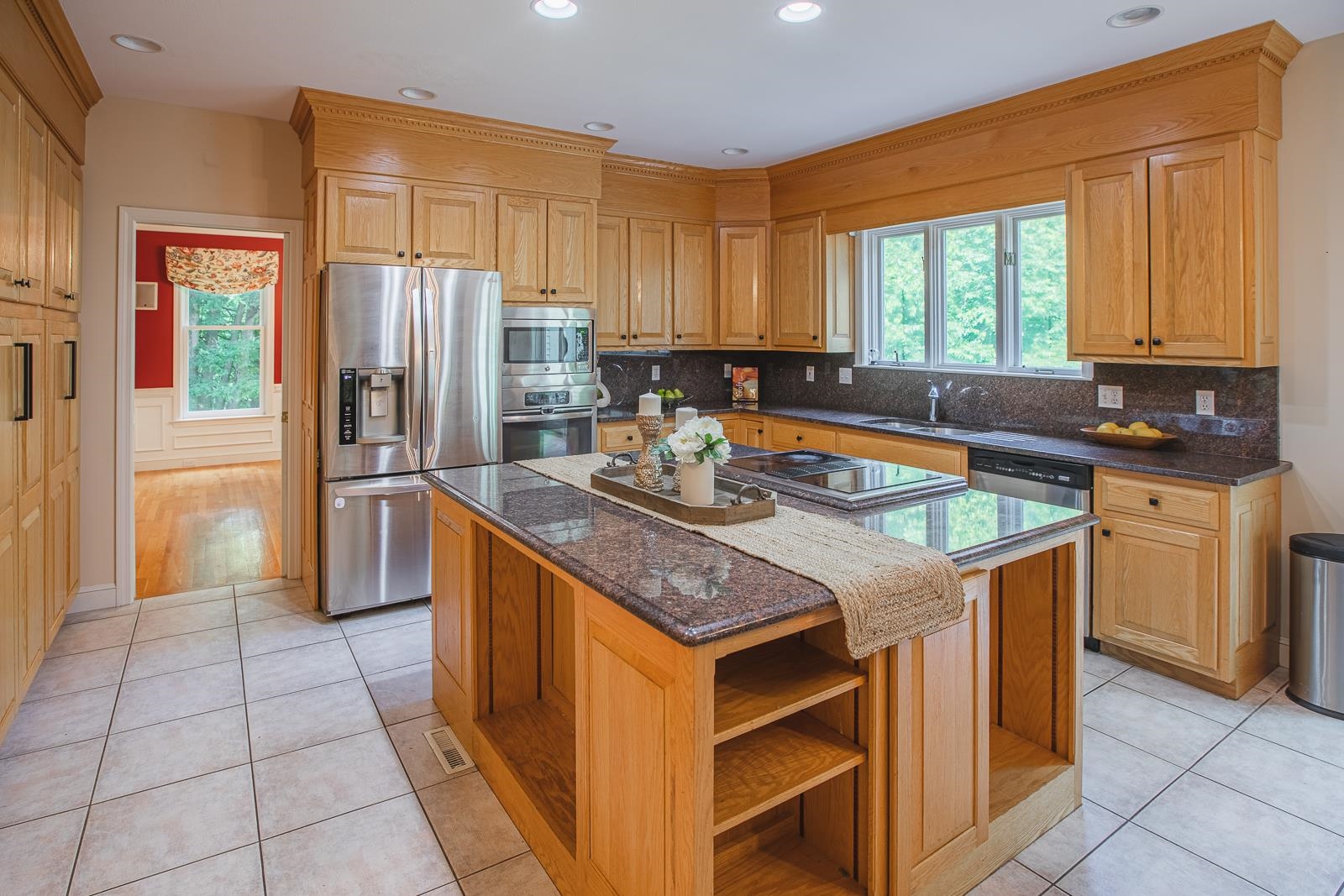 45 Powder Hill Road Bedford, NH 03110 - Photo 3 of 39