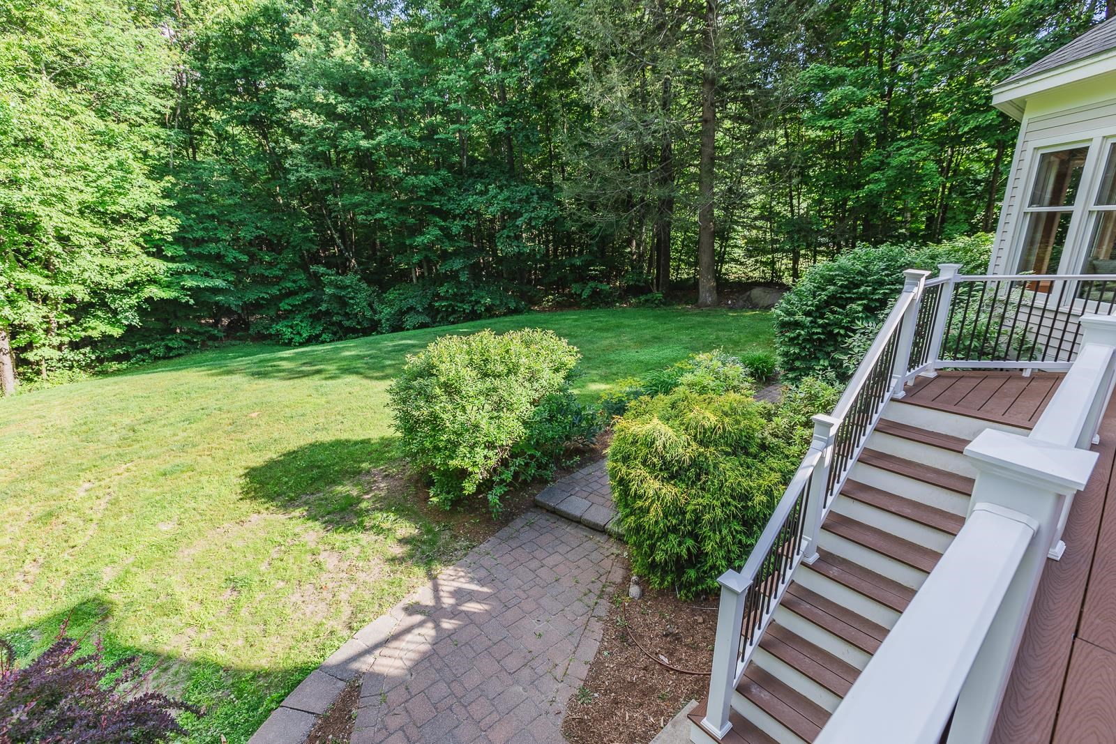 45 Powder Hill Road Bedford, NH 03110 - Photo 36 of 39