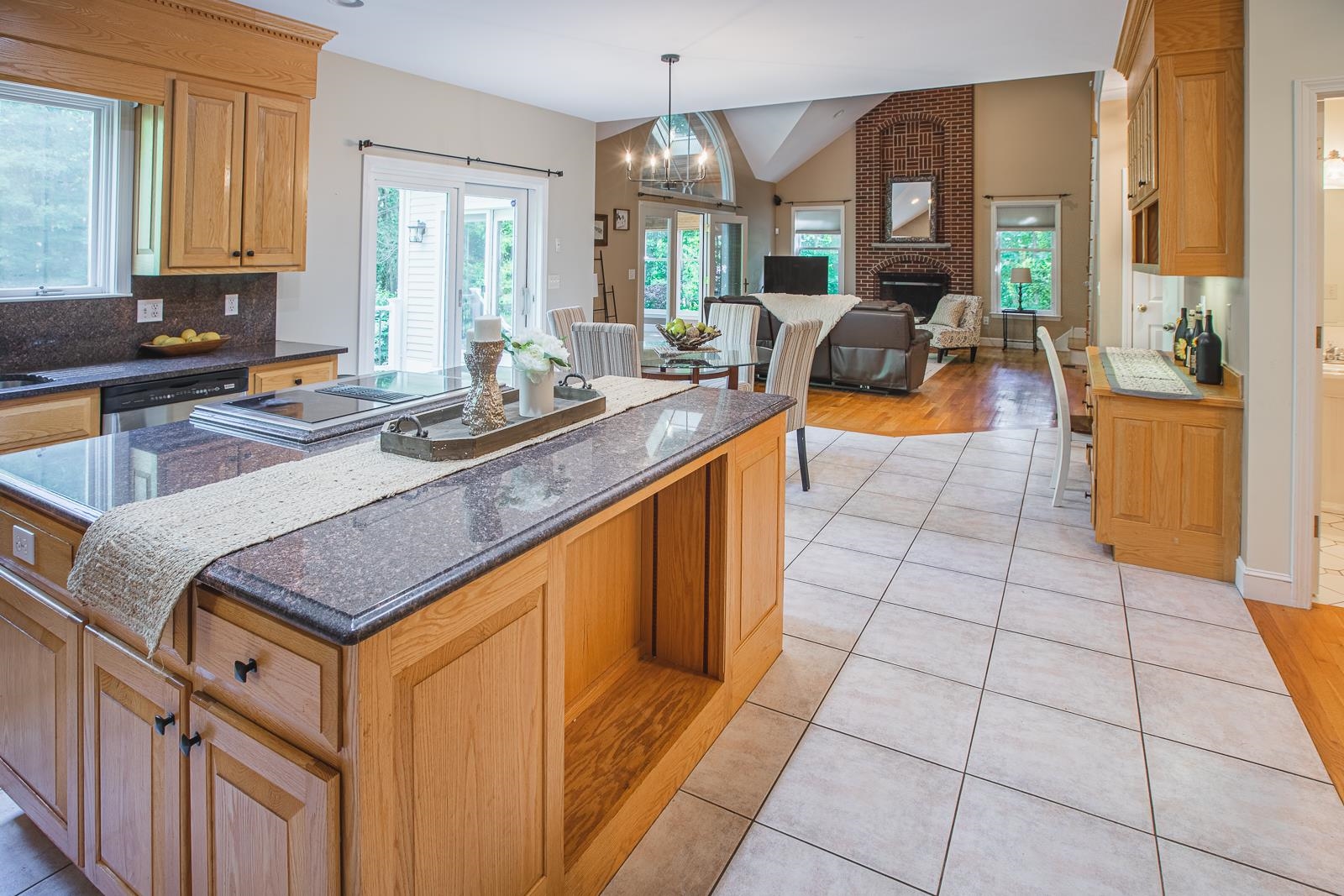 45 Powder Hill Road Bedford, NH 03110 - Photo 5 of 39