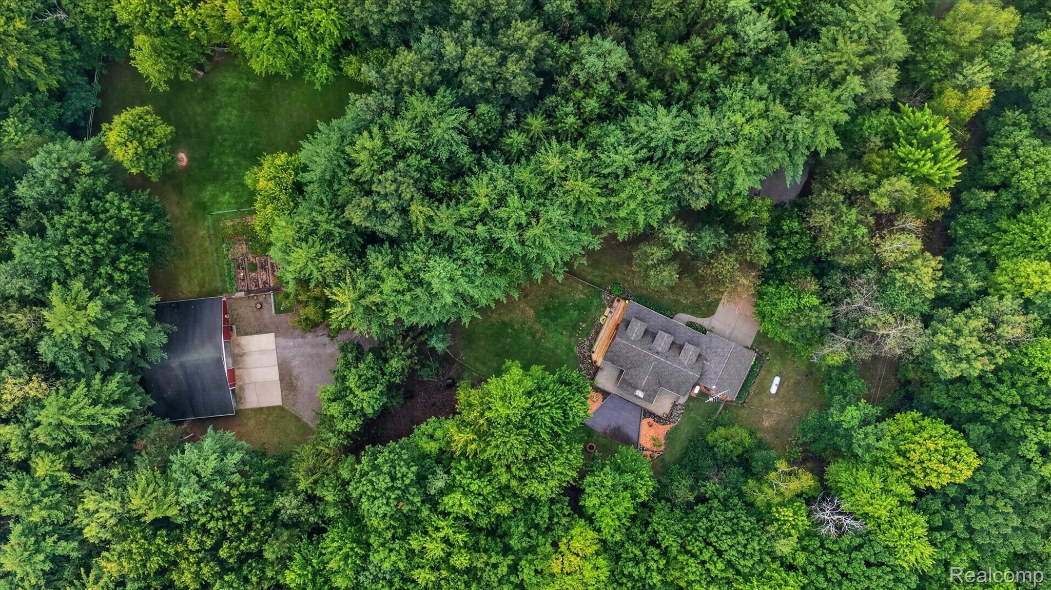 4636 North Hope Road Hope, MI 48628 - Photo 35 of 37 35.jpg