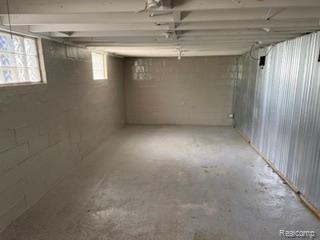3992 Dallas Avenue Warren, MI 48091 - Photo 15 of 17