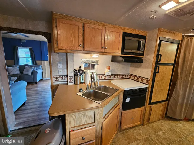 $65,000 | 3 Yogi Bear Boulevard, Falling Waters, WV 25419