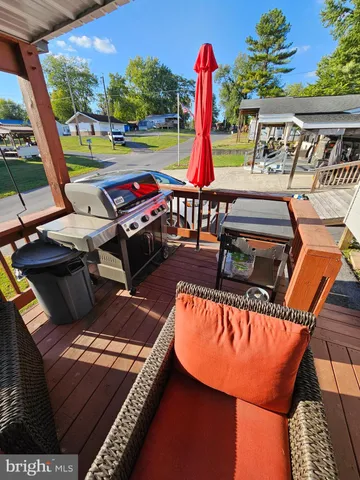 $65,000 | 3 Yogi Bear Boulevard, Falling Waters, WV 25419