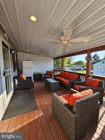 $65,000 | 3 Yogi Bear Boulevard, Falling Waters, WV 25419