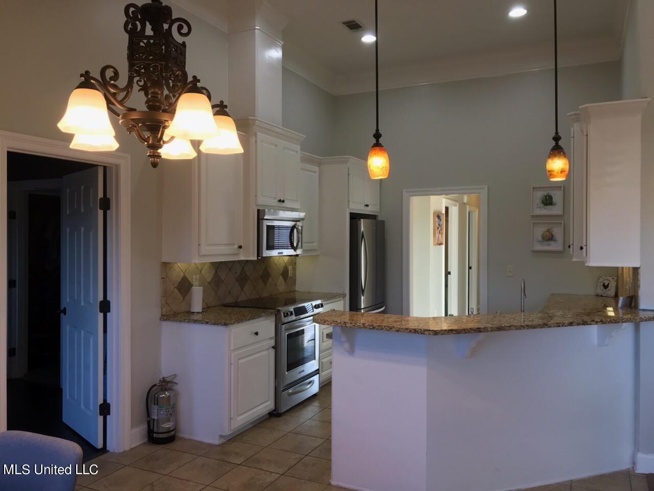 1000 Trinity Drive Madison, MS 39110 - Photo 5 of 18 IMG_4193
