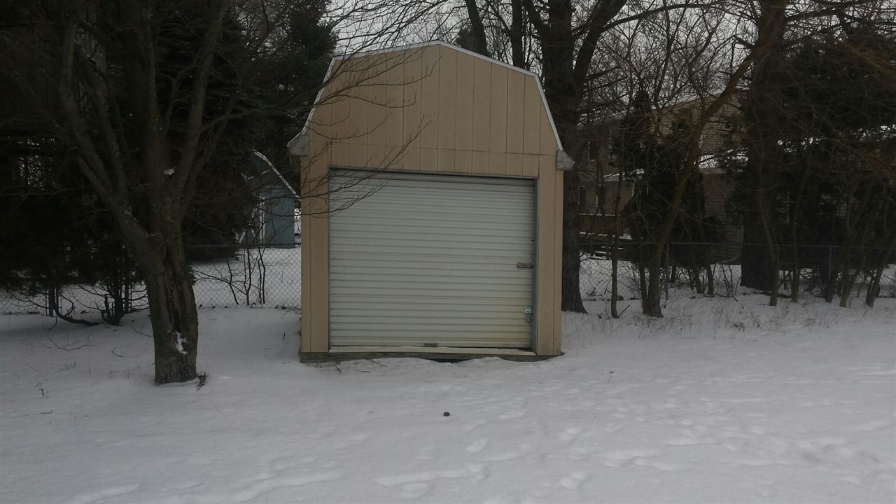 6031 East Broadway Road Mount Pleasant, MI 48858 - Photo 6 of 23 1811375-5.JPG