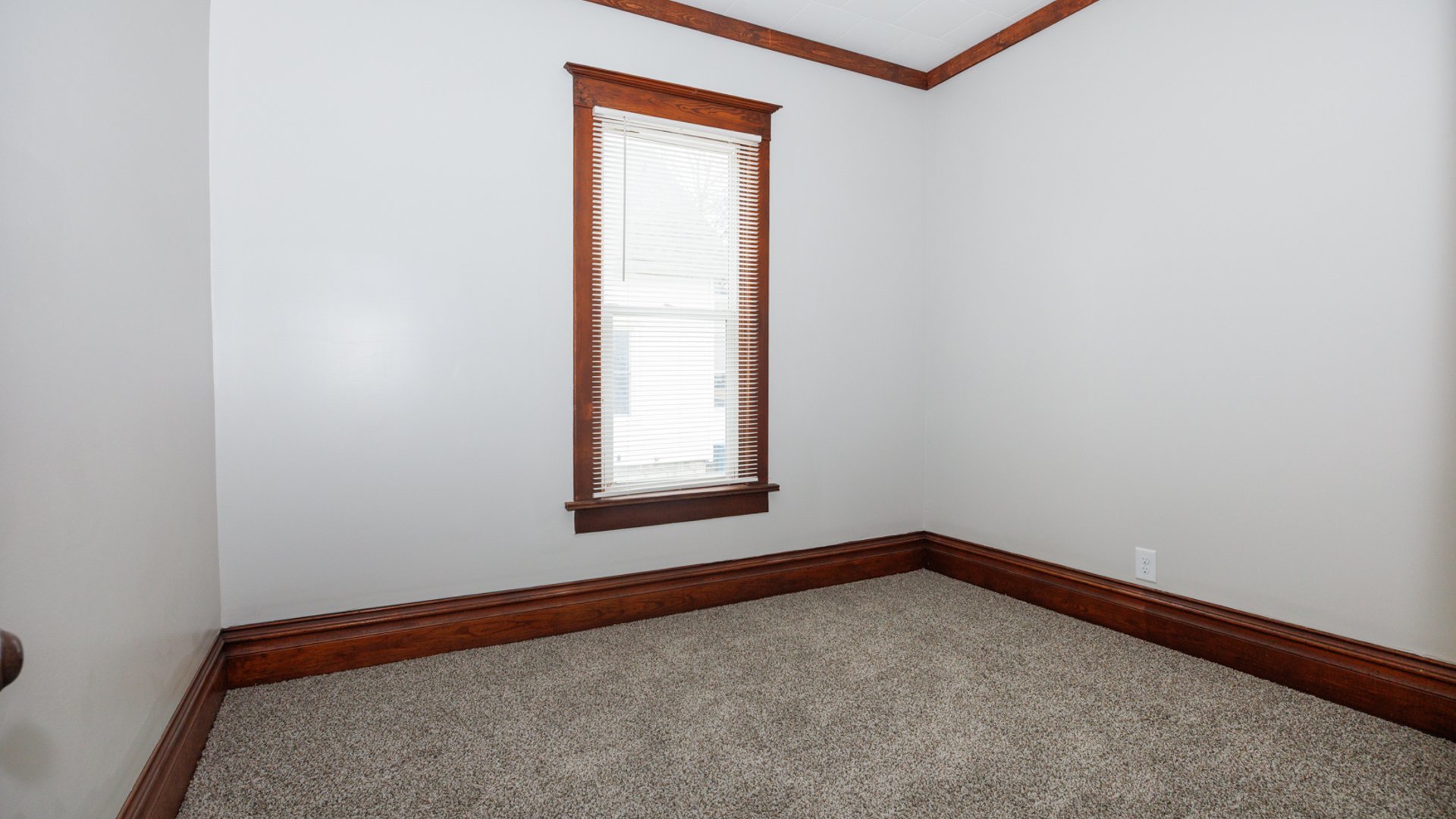 907 East Madison Street Pontiac, IL 61764 - Photo 21 of 27