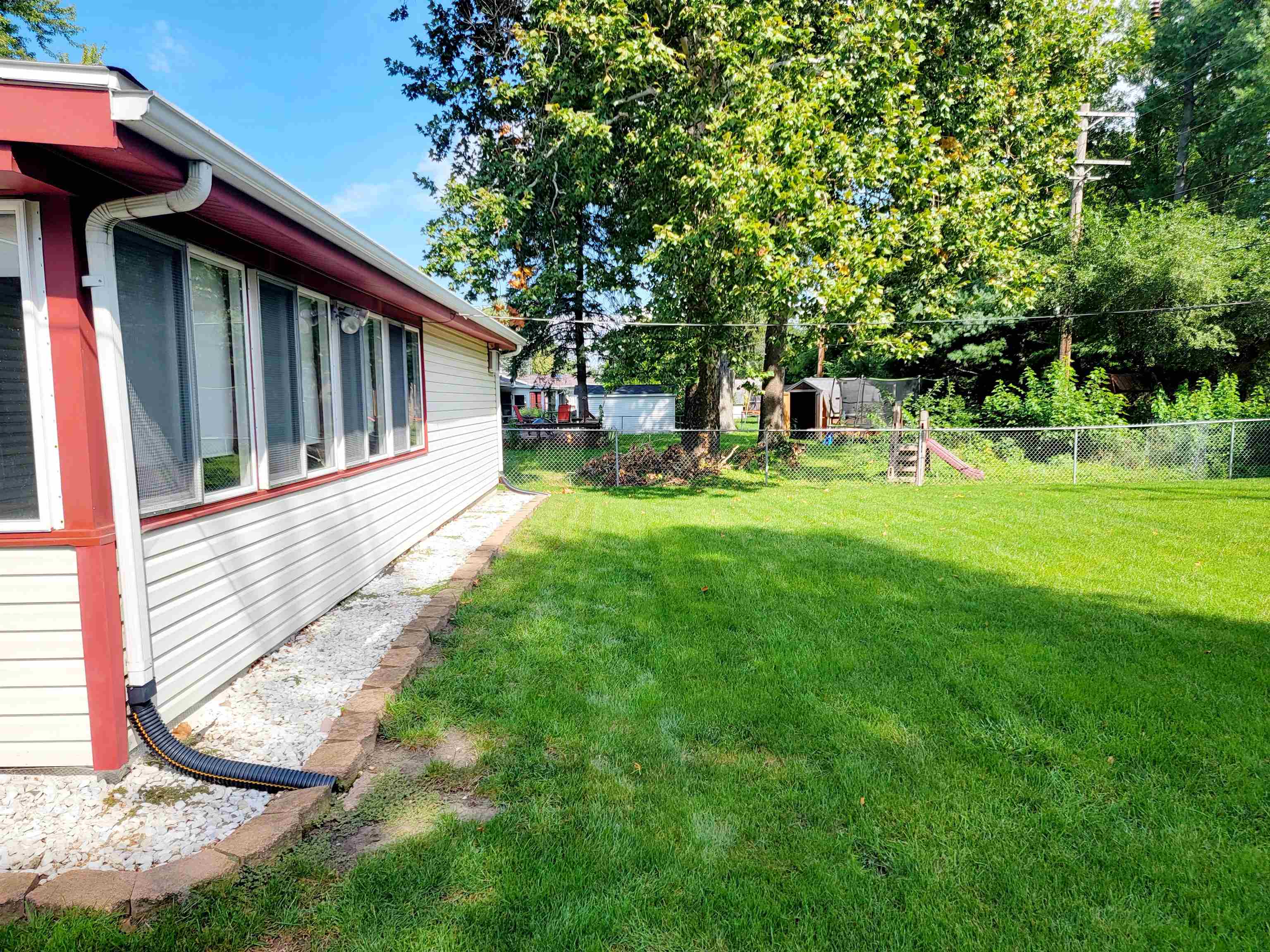 8011 Mildred Road Machesney Park, IL 61115 - Photo 9 of 33 Gallery Image 9