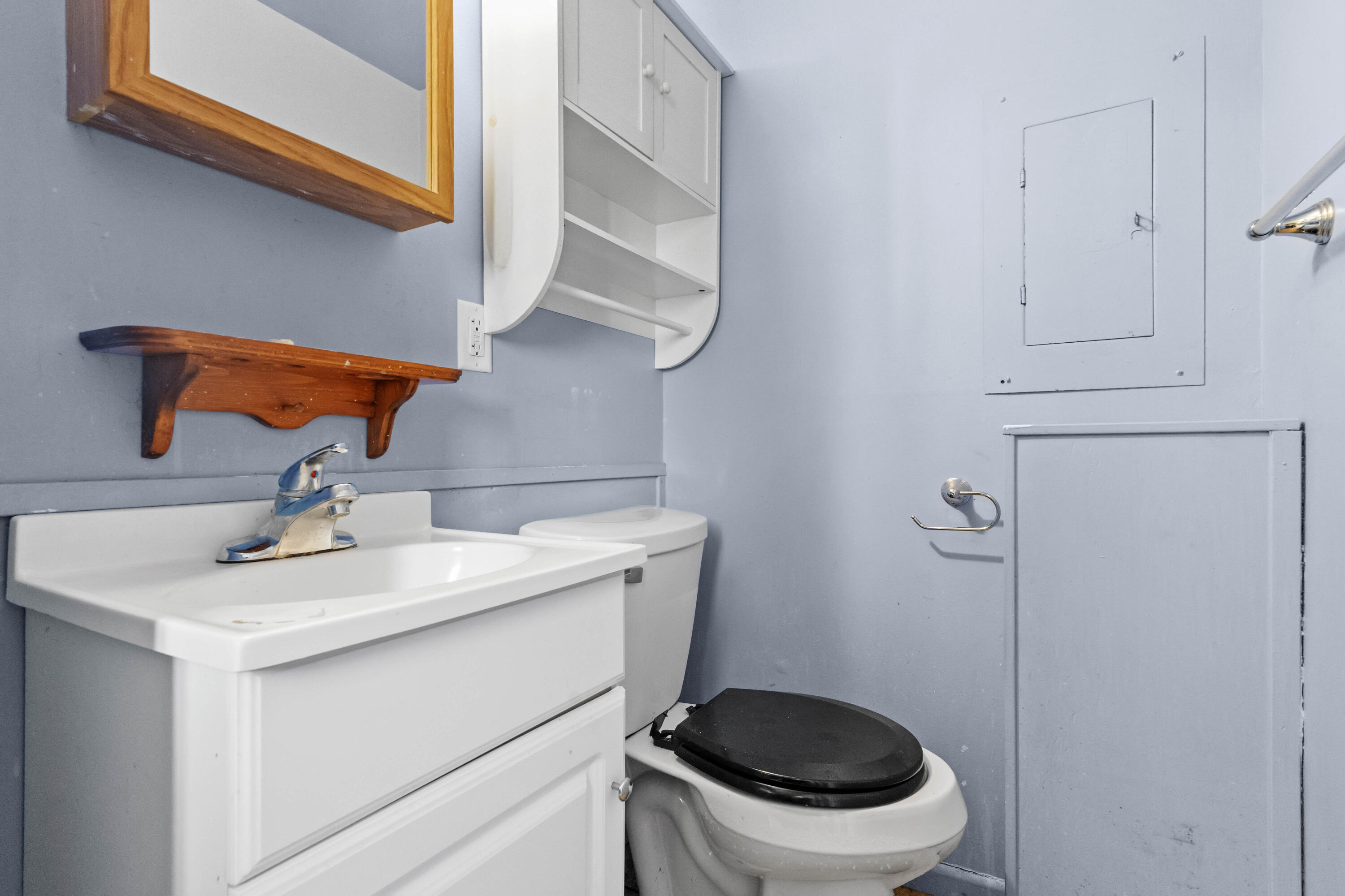 778 Capitol Road Valparaiso, IN 46385 - Photo 12 of 20 3000x2000