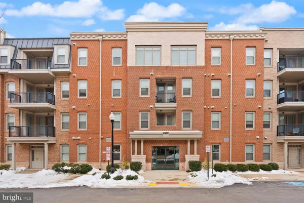 $555,000 | 23631 Havelock Walk Terrace, Unit 421, Ashburn, VA 20148