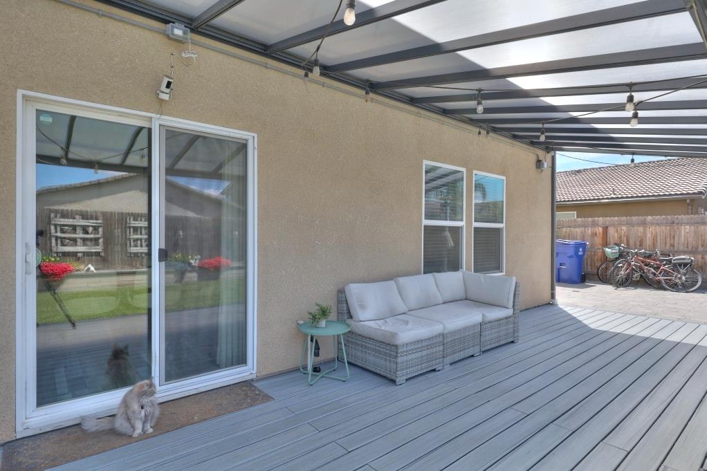 2129 Redding Way Atwater, CA 95301 - Photo 54 of 75 a living room with furniture and a window