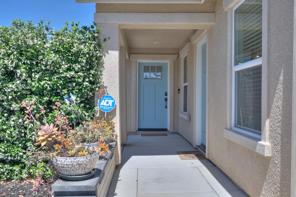 2129 Redding Way Atwater, CA 95301 - Photo 7 of 75 a view of a door of the house