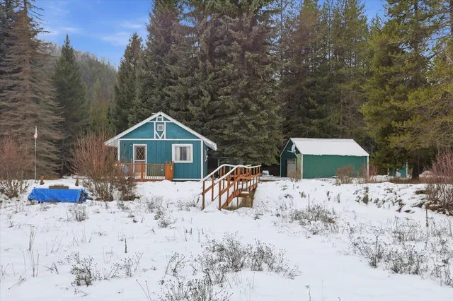 $200,000 | 331 Franco Lane, Cusick, WA 99119