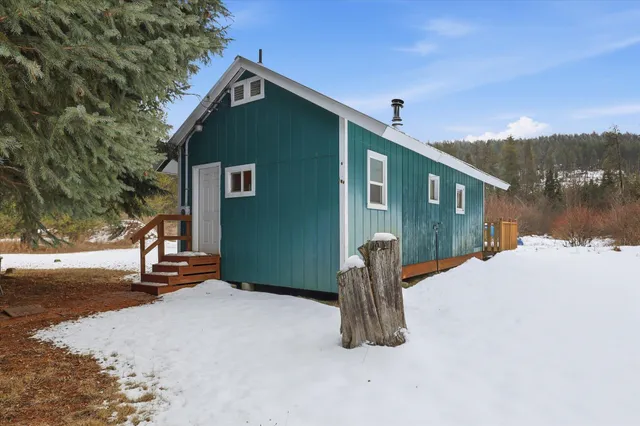 $200,000 | 331 Franco Lane, Cusick, WA 99119