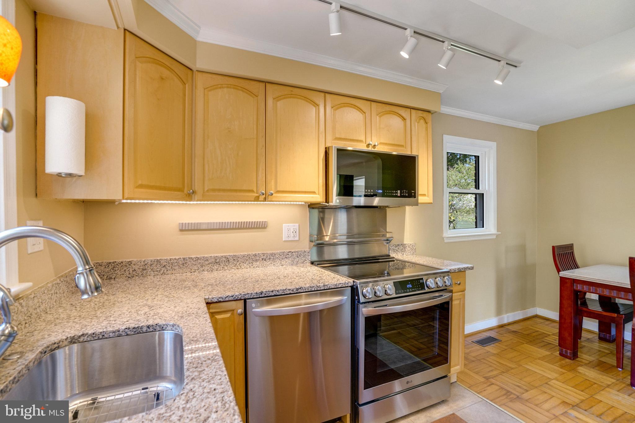 5863 15th Road North Arlington, VA 22205 - Photo 13 of 37 Gallery Image 13