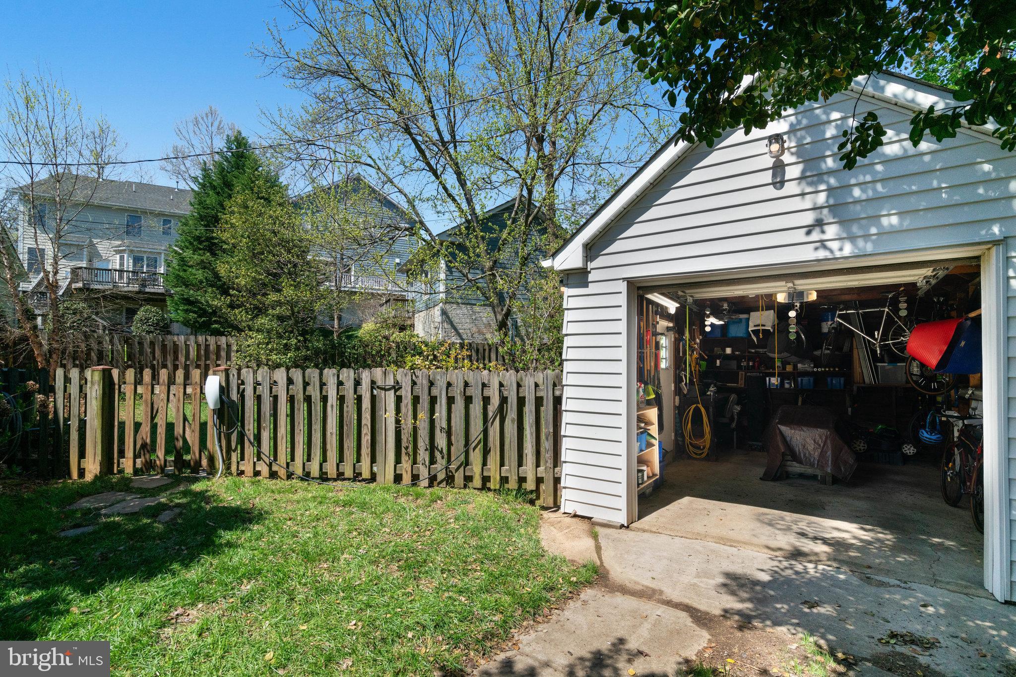 5863 15th Road North Arlington, VA 22205 - Photo 24 of 37 Gallery Image 24