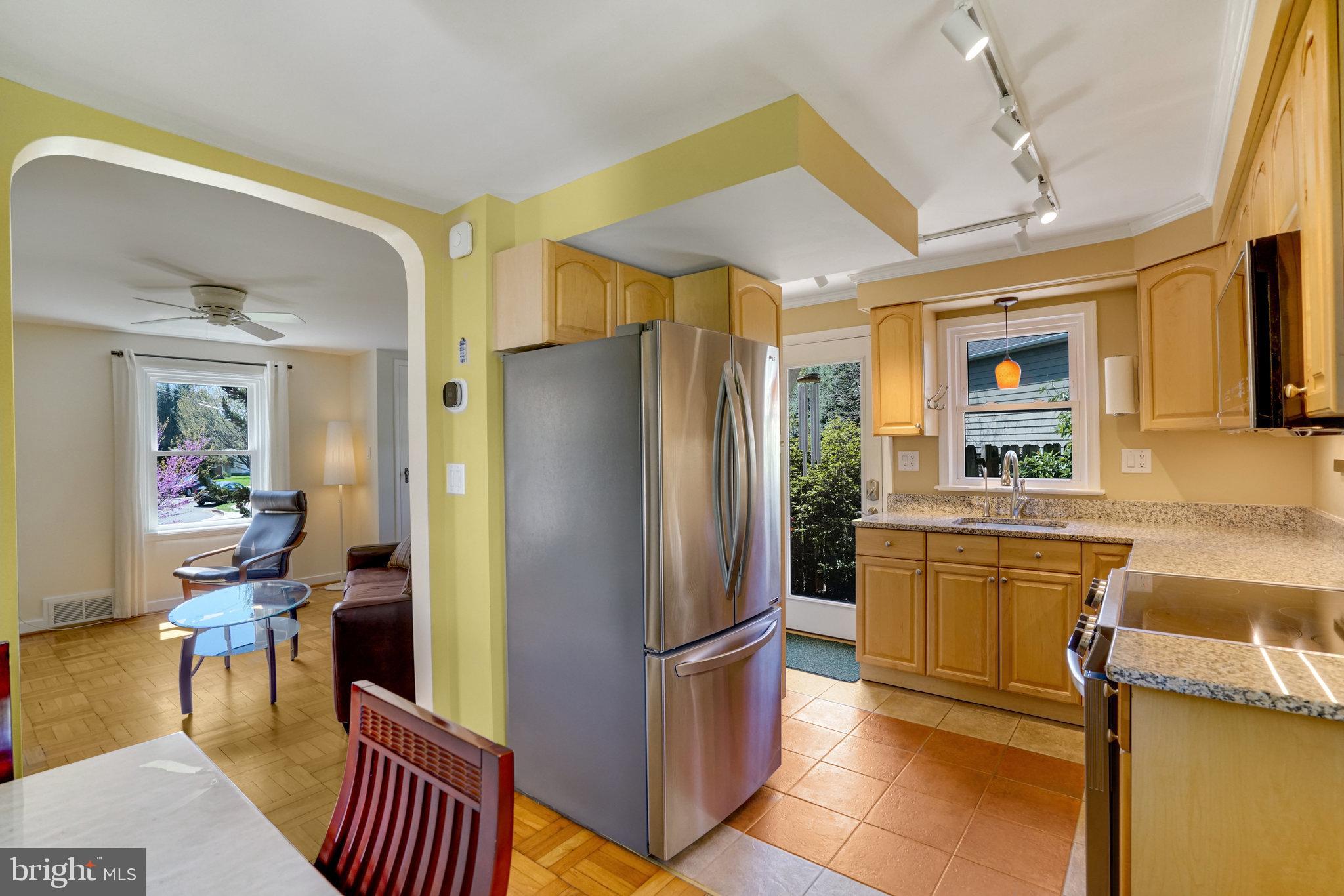 5863 15th Road North Arlington, VA 22205 - Photo 9 of 37 Gallery Image 9