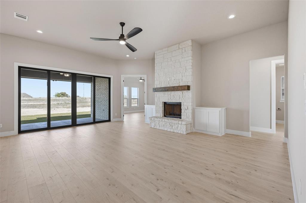 108 Rocky Top Azle, TX 76020 - Photo 12 of 40