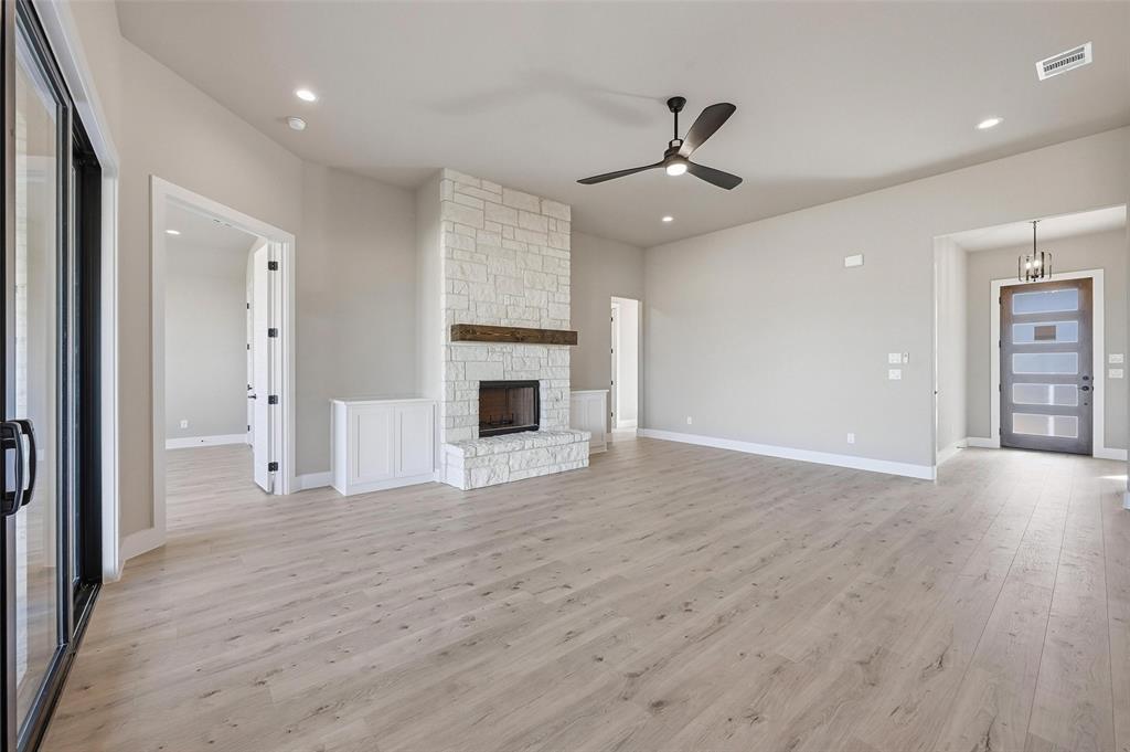 108 Rocky Top Azle, TX 76020 - Photo 13 of 40