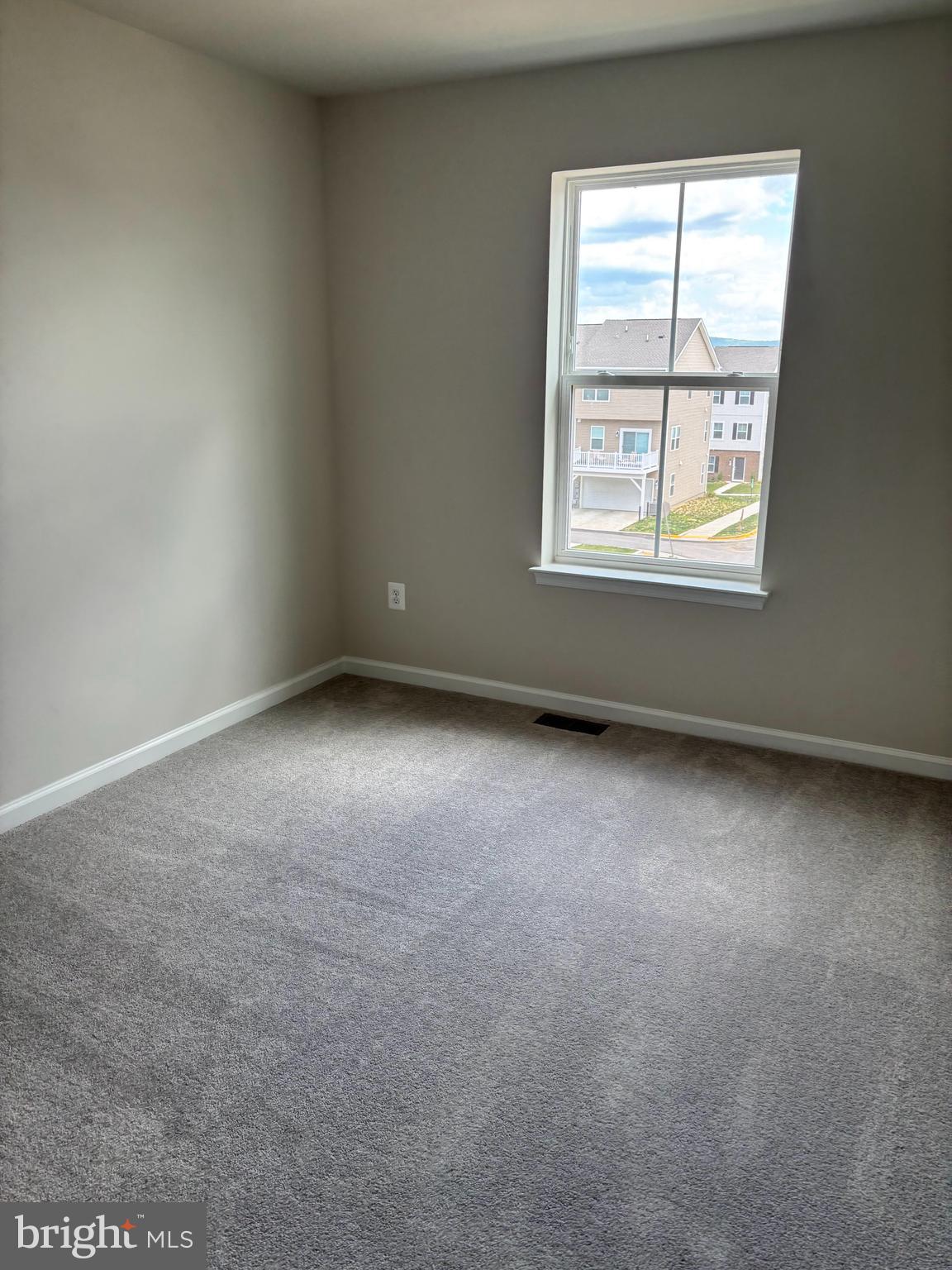 293 Mineral Springs Road Ranson, WV 25438 - Photo 4 of 26