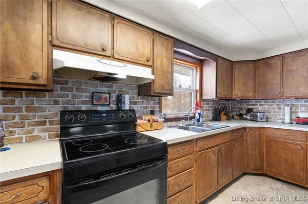 $169,000 | 8180 Beech Street, Elizabeth, IN 47117