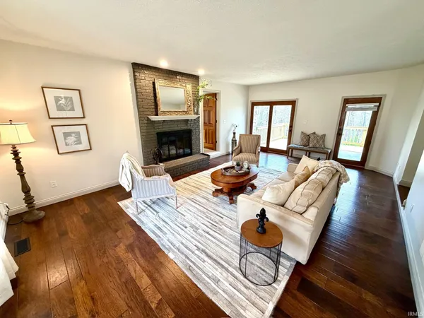 $549,900 | 128 The Woods, Bedford, IN 47421