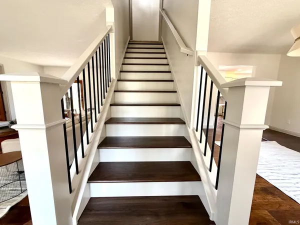 $549,900 | 128 The Woods, Bedford, IN 47421