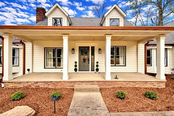 $549,900 | 128 The Woods, Bedford, IN 47421