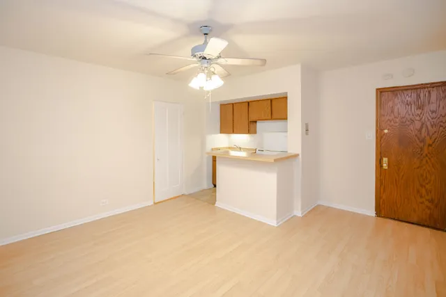 $1,250 | 1504 North Dearborn Parkway, Unit 303, Chicago, IL 60610