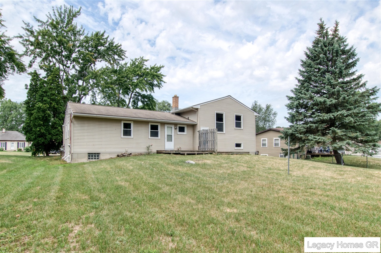 5890 Ridgebrook Drive, Unit 5892 Grand Rapids, MI 49508 - Photo 35 of 38