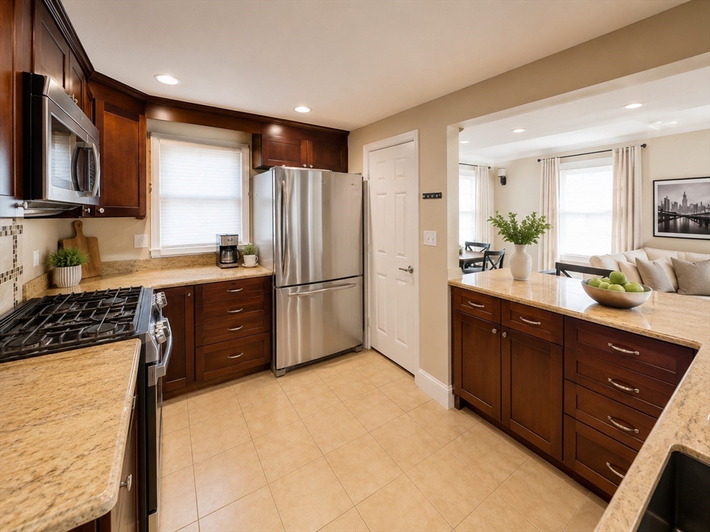 40 Glenellen Road, Unit 1 Boston, MA 02132 - Photo 10 of 37