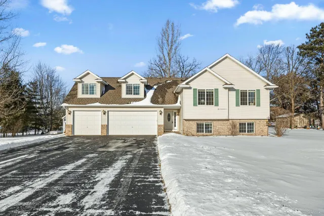 $434,900 | 5994 301st Court, Stacy, MN 55079