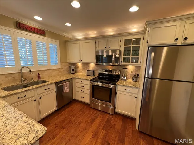 $389,900 | 400 Hunters Crossing Court, Wildwood, MO 63040