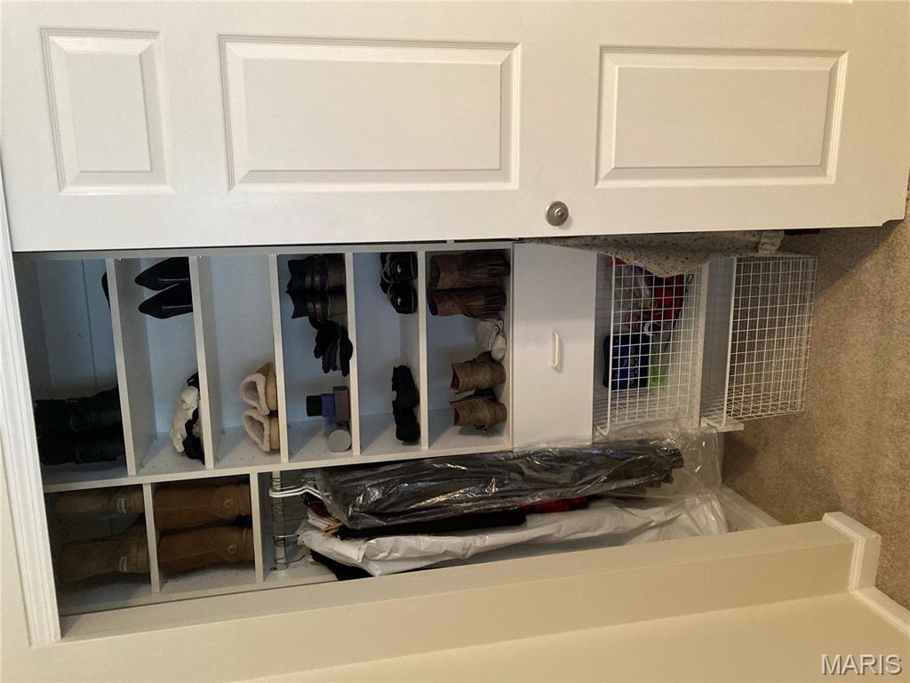 400 Hunters Crossing Court Wildwood, MO 63040 - Photo 30 of 52