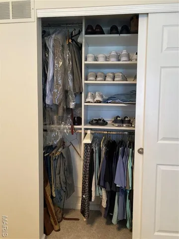 $389,900 | 400 Hunters Crossing Court, Wildwood, MO 63040