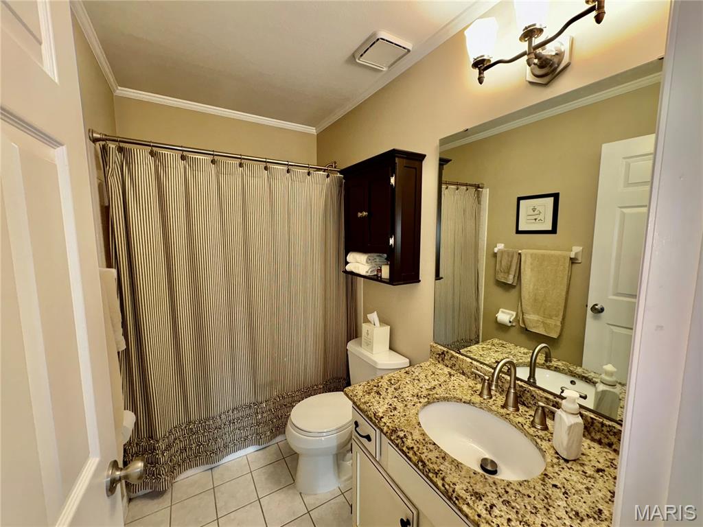 400 Hunters Crossing Court Wildwood, MO 63040 - Photo 39 of 52