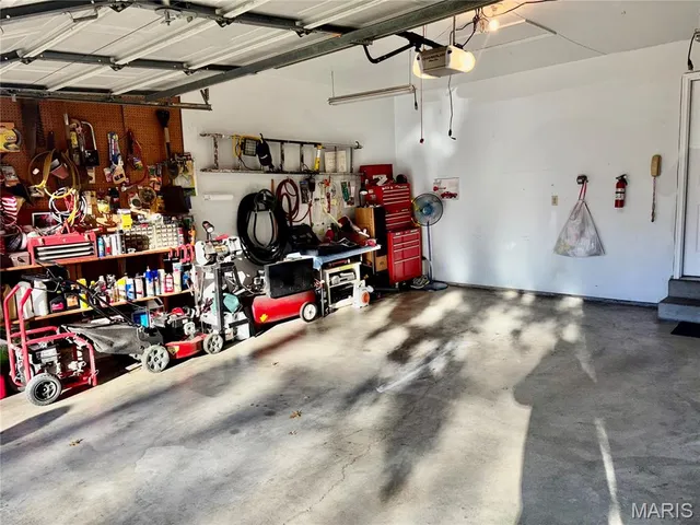 $399,900 | 400 Hunters Crossing Court, Wildwood, MO 63040